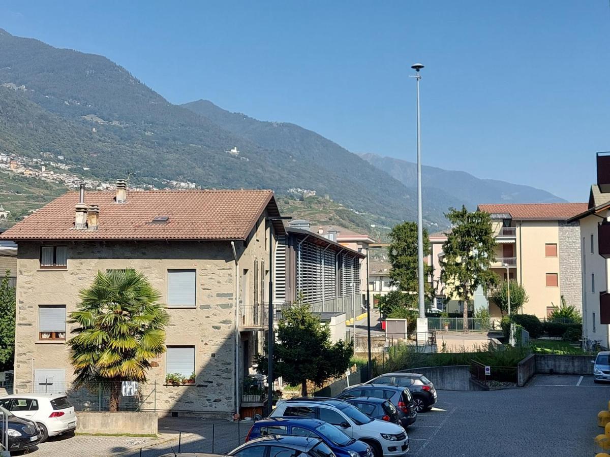 Bilocale Luminoso, Ottima Posizione Apartment Sondrio Exterior photo
